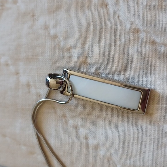 Ladies reversible necklace Lia Sophia - Picture 3 of 3